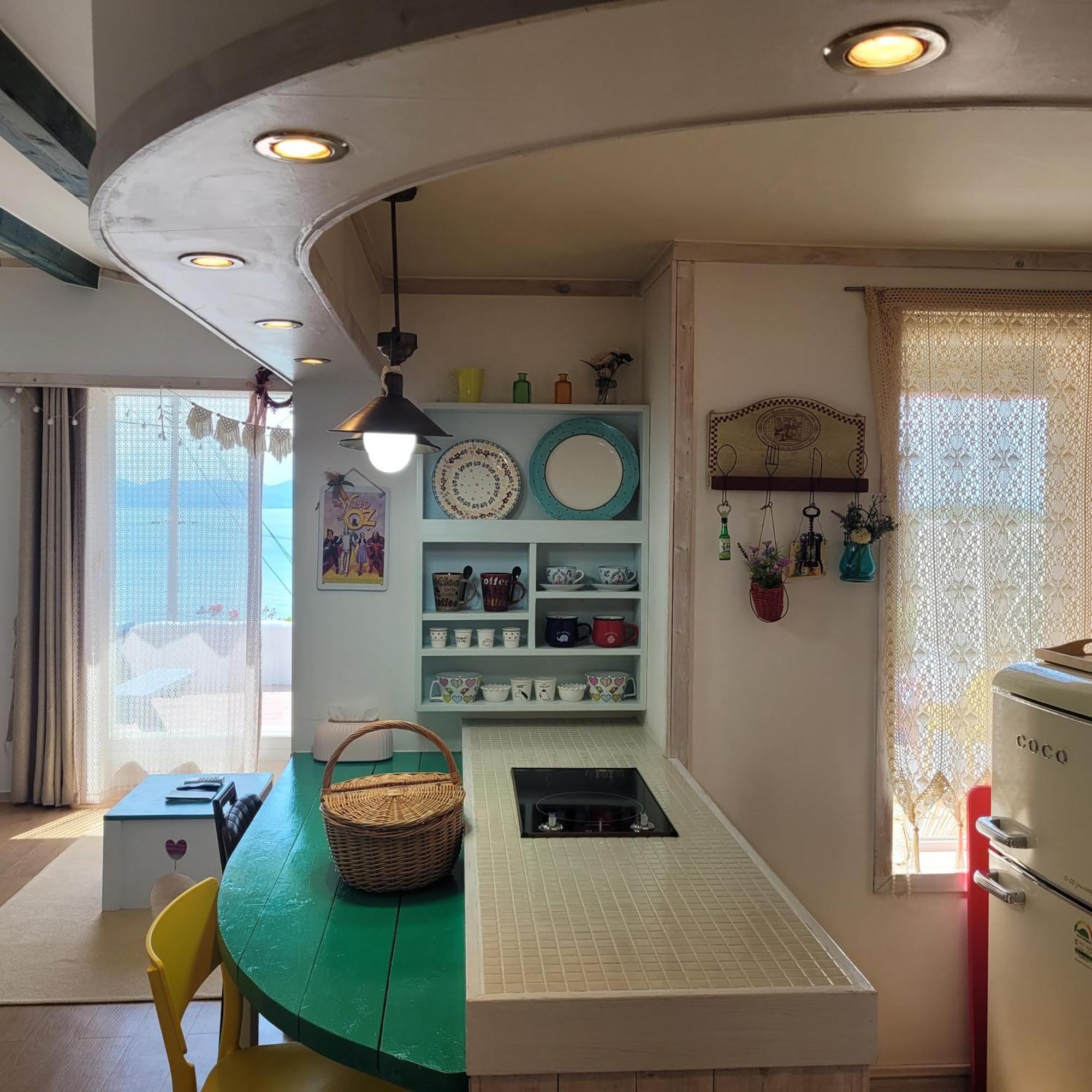 Soulmate Pension Namhae Habitación foto